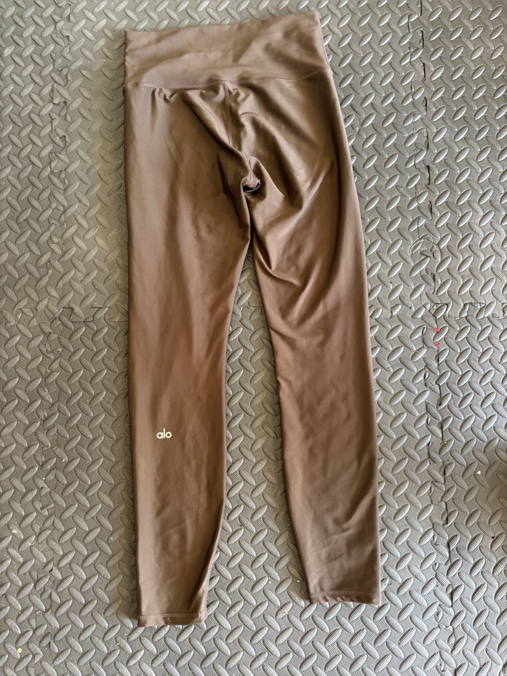 ALO Yoga Taupe Leggings - Picture 2 of 4